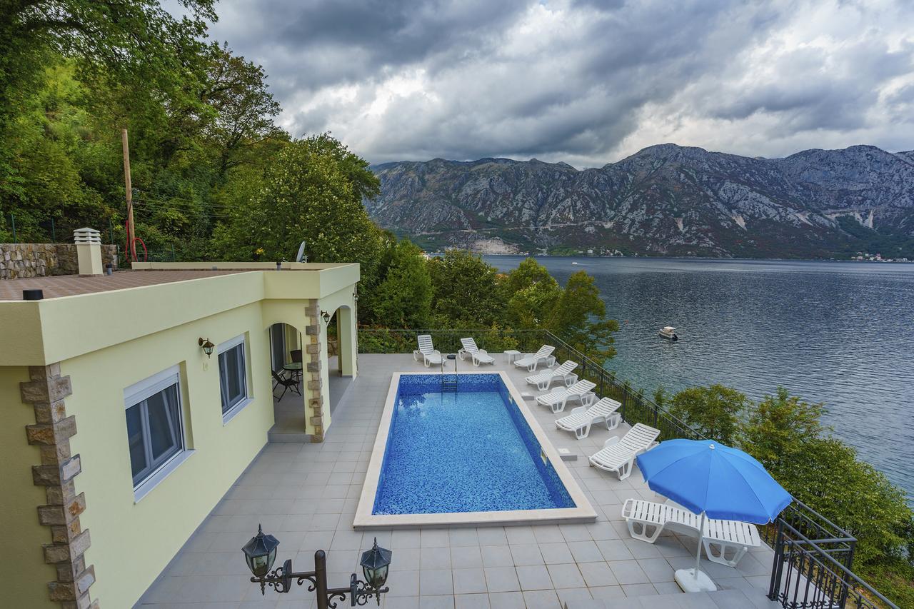 Villa Kosta Donji Morinj Ngoại thất bức ảnh