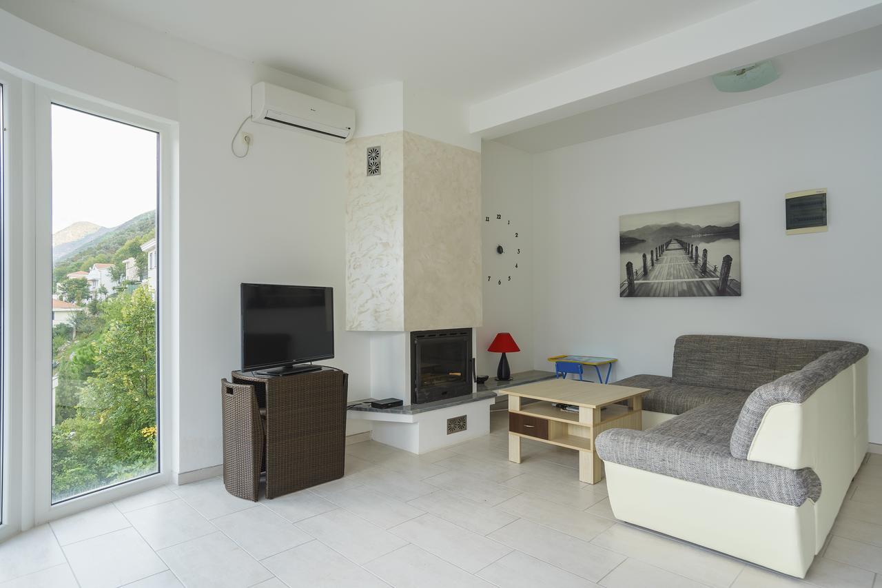 Villa Kosta Donji Morinj Ngoại thất bức ảnh