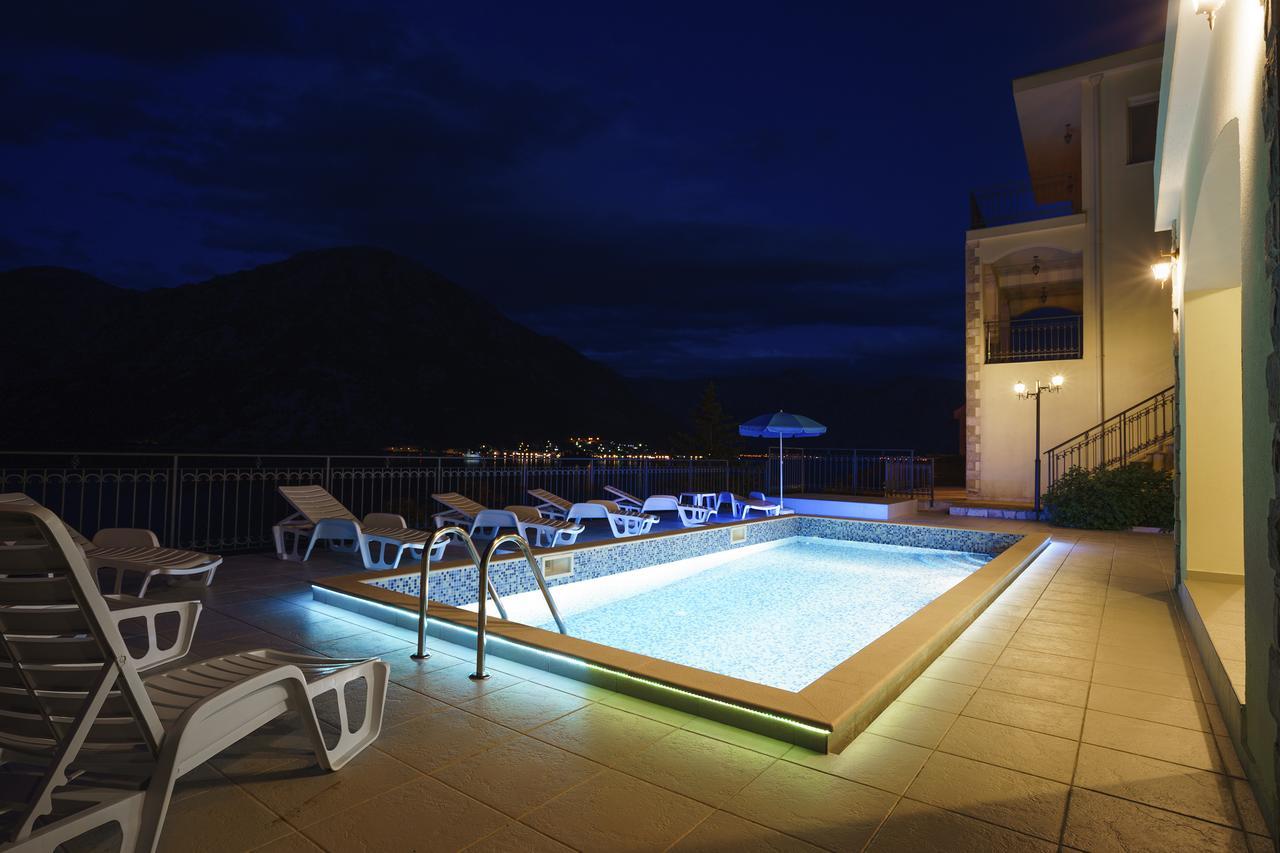 Villa Kosta Donji Morinj Ngoại thất bức ảnh