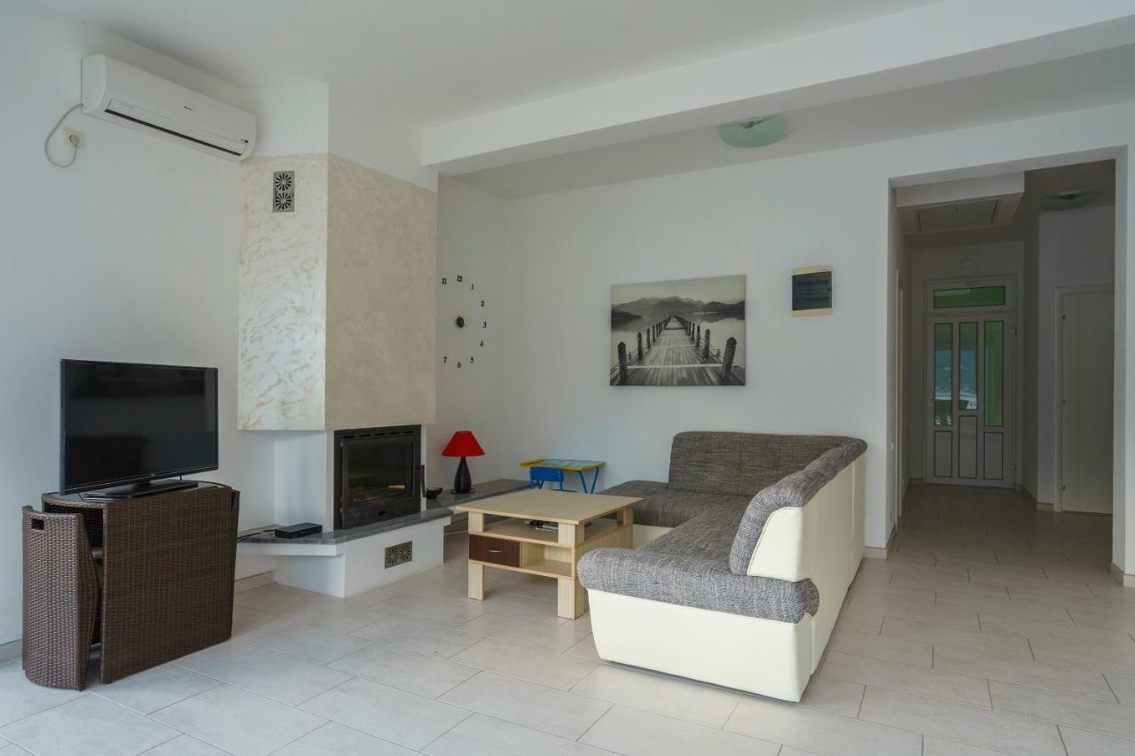 Villa Kosta Donji Morinj Ngoại thất bức ảnh